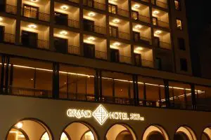 Grand Hotel
